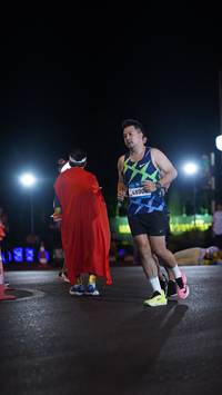 BIB: 4800
                            <button type="button" onclick="openModal(23159388)" class="btn btn-primary btn-sm float-right btn-popup" data-toggle="modal" data-target=".modal-high-quality">
                        <i class="fas fa-shopping-cart"></i> Add to Cart
                    </button>
                                            <button type="button" onclick="isThisMe(23159388, true)" class="btn btn-success btn-sm float-right btn-popup btn-isme hidden" data-toggle="tooltip" data-placement="bottom" title="นี่คือรูปของคุณใช่ไหม คลิกที่นี่เพื่อเอาเข้าอัลบั้ม">
                        <i class="fas fa-plus"></i> Add to album
                    </button>
                    <button type="button" onclick="isThisMe(23159388, false)" class="btn btn-warning btn-sm float-right btn-popup btn-isnotme hidden">
                        <i class="fas fa-ban"></i> Remove from album
                    </button>